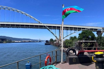 Первое судно под флагом независимого Азербайджана пришвартовалось в порту США